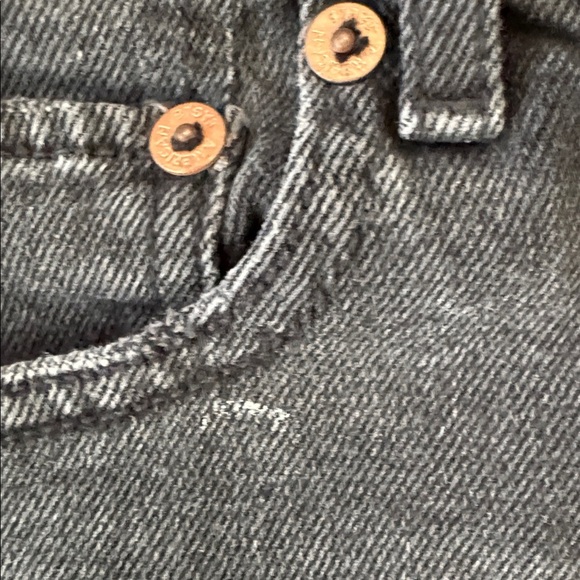 EUC American Eagle Outfitters off Black Stretch Frayed Leg Denim Shorts Size 4 - Picture 4 of 9